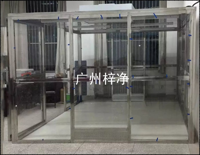 使用百級潔凈棚比較多的客戶，會選用千級潔凈棚，或萬級潔凈棚，少量客戶會選用百級或萬級。