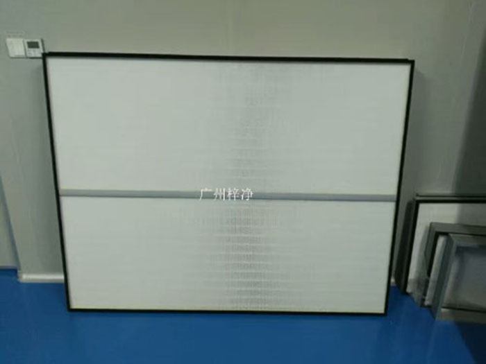 HEPA高效過濾網(wǎng)可廣泛用于光學(xué)電子、LCD液晶制造，生物醫(yī)藥、精密儀器、飲料食品，PCB印刷等行業(yè)無塵凈化車間的空調(diào)末端送風(fēng)處。