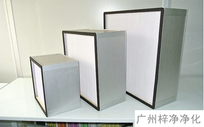 F-S有隔板中效空氣過濾器主要用于制藥、電子、食品廠房中潔凈/空調(diào)/通風(fēng)系統(tǒng)的中級過濾。
